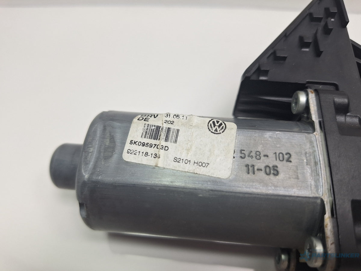 Motoras macara stanga spate VOLKSWAGEN GOLF VI 5K1_ 2008 - 2012 TDi BlueMotion CAYC 5K0959703D