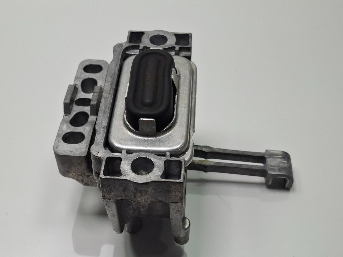 Suport tampon motor AUDI A3 Sportback 8VA, 8VF 2012 -2016 5Q0199262CR