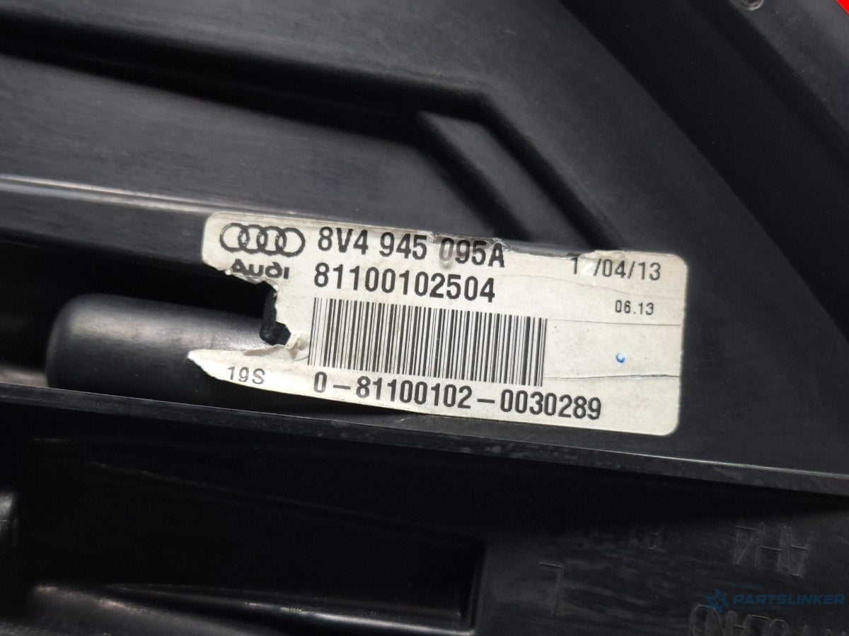 Stop de pe aripa stanga spate AUDI A3 Sportback 8VA, 8VF 2012 - > TDI CLHA 8V4945095A
