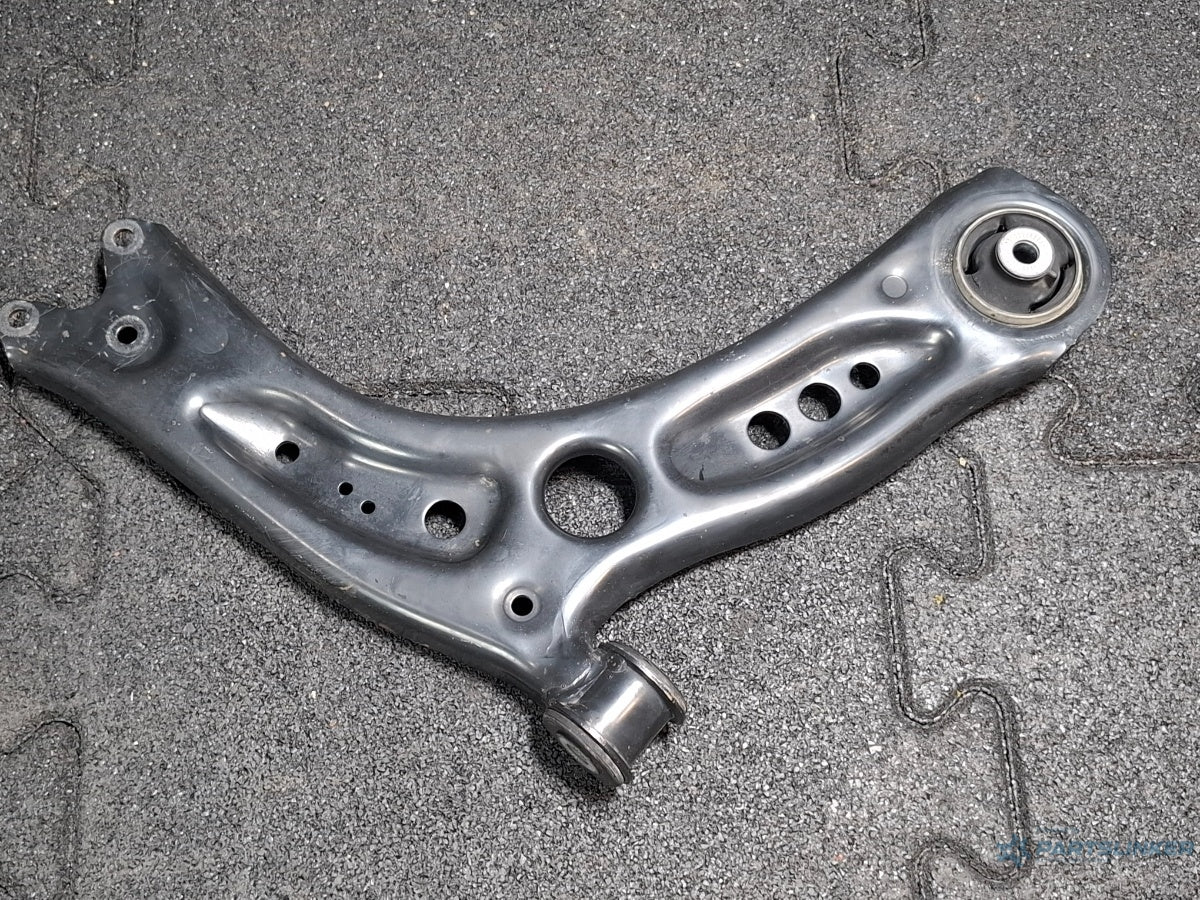 Brat bascula dreapta fata AUDI A3 Sportback 8VA, 8VF 2012 - > TDI CLHA 5Q0407152J