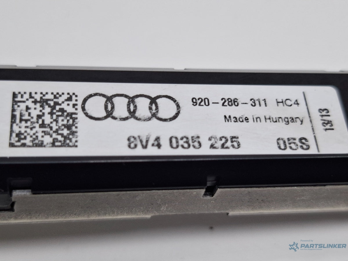 Amplificator antena AUDI A3 Sportback 8VA, 8VF 2012 - 2018 8V0035225