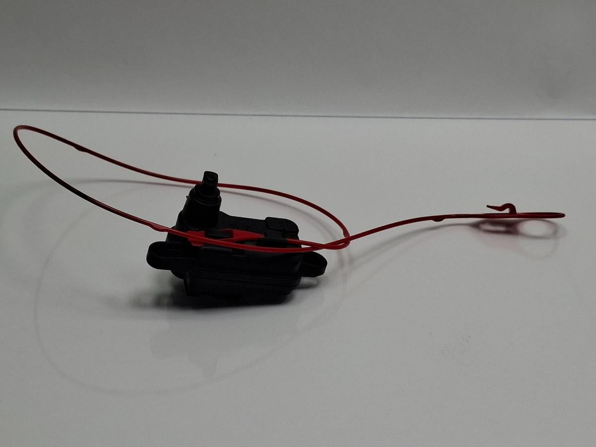 Motoras blocare usita rezervor combustibil AUDI A3 Sportback 8VA, 8VF 2012 -2018 8V0862153A