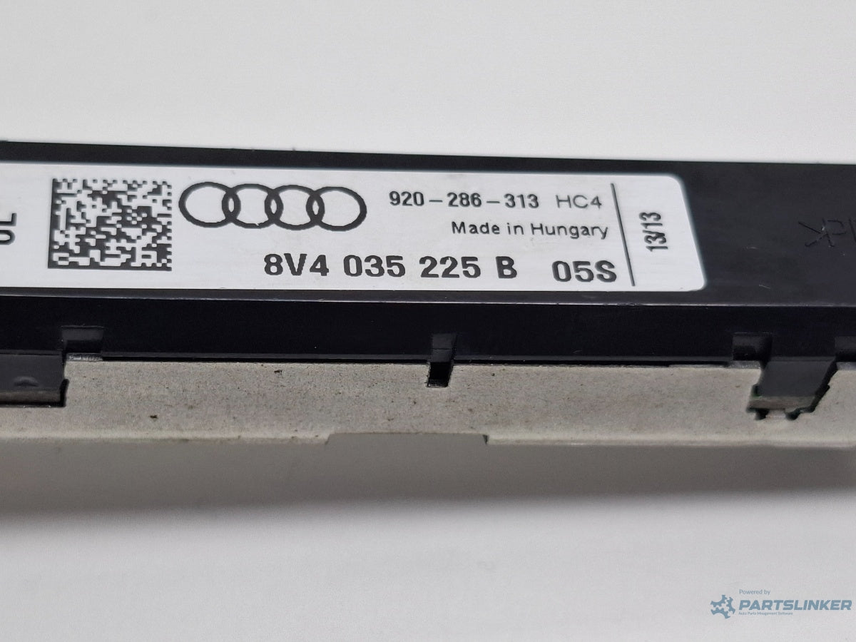 Amplificator antena AUDI A3 Sportback 8VA, 8VF 2012 - 2018 8V0035225B
