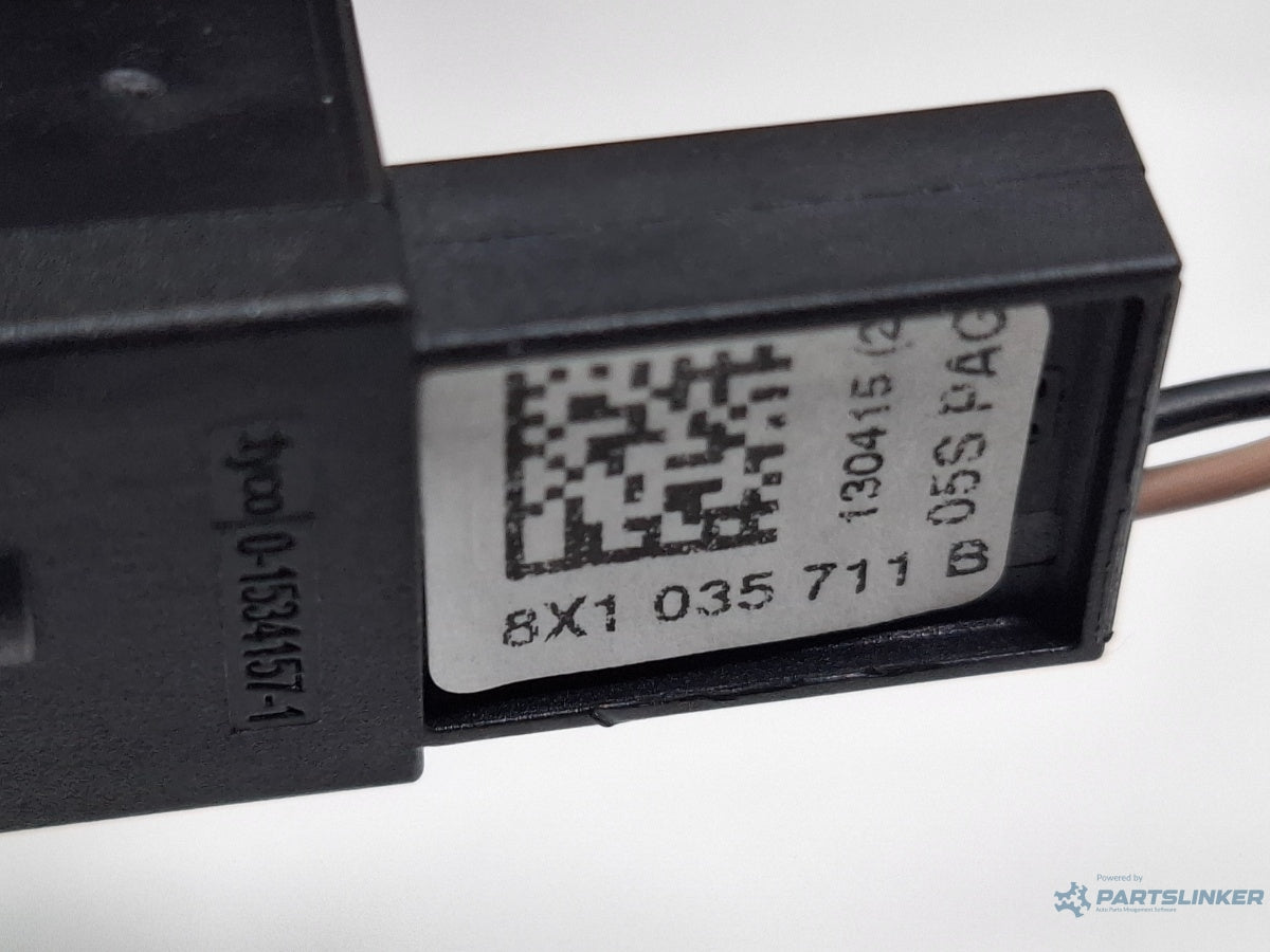 Microfon plafoniera AUDI A3 Sportback 8VA, 8VF 2012 - > TDI CLHA 8X1035711B