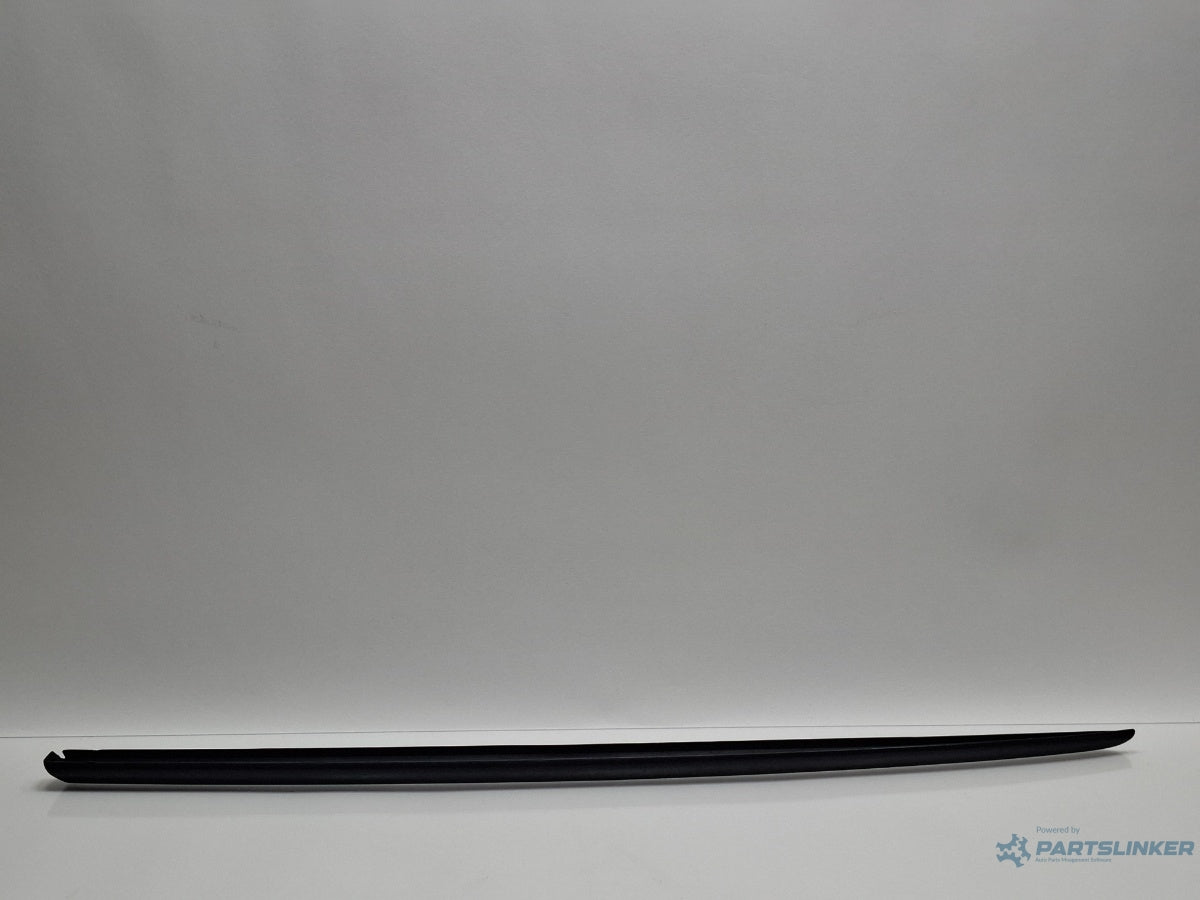 Cheder parbriz stanga AUDI A3 Sportback 8VA, 8VF 2012 - 2018 8V3854327C