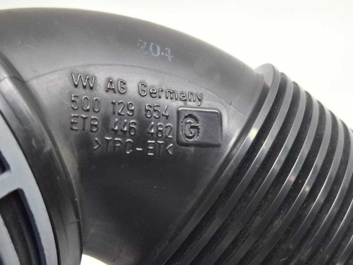 Furtun admisie aer AUDI A3 Sportback 8VA, 8VF 2012 - > TDI CLHA 5Q0129654G
