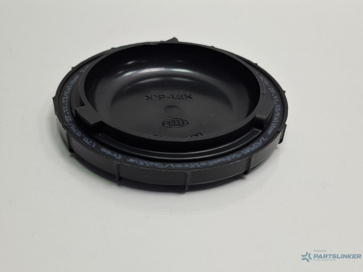 Capac far AUDI A3 Sportback 8VA, 8VF 2012 - > TDI CLHA 8V0941607