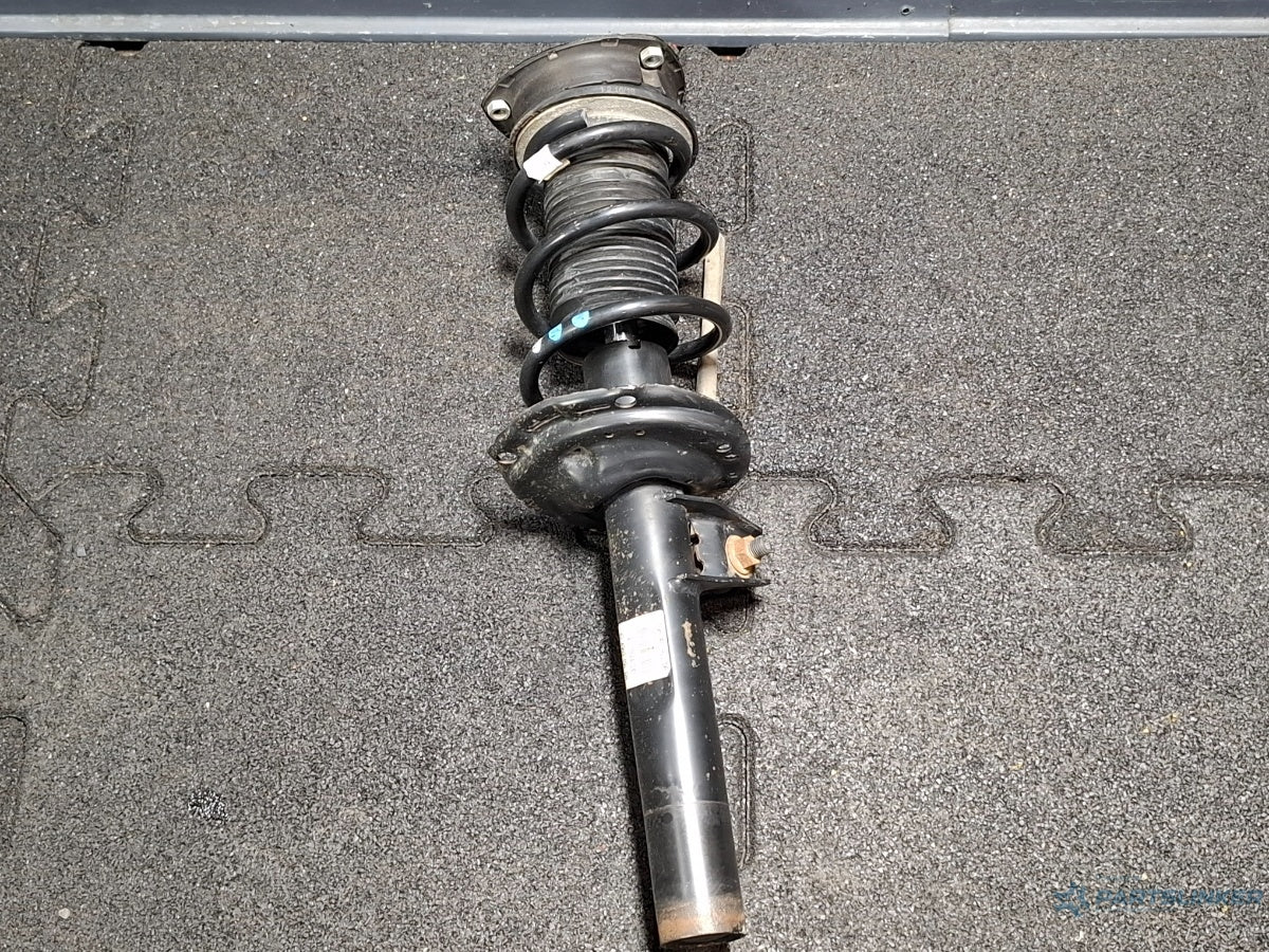 Amortizor fata cu arc AUDI A3 Sportback 8VA, 8VF 2012 - > TDI CLHA 5Q0413023DB