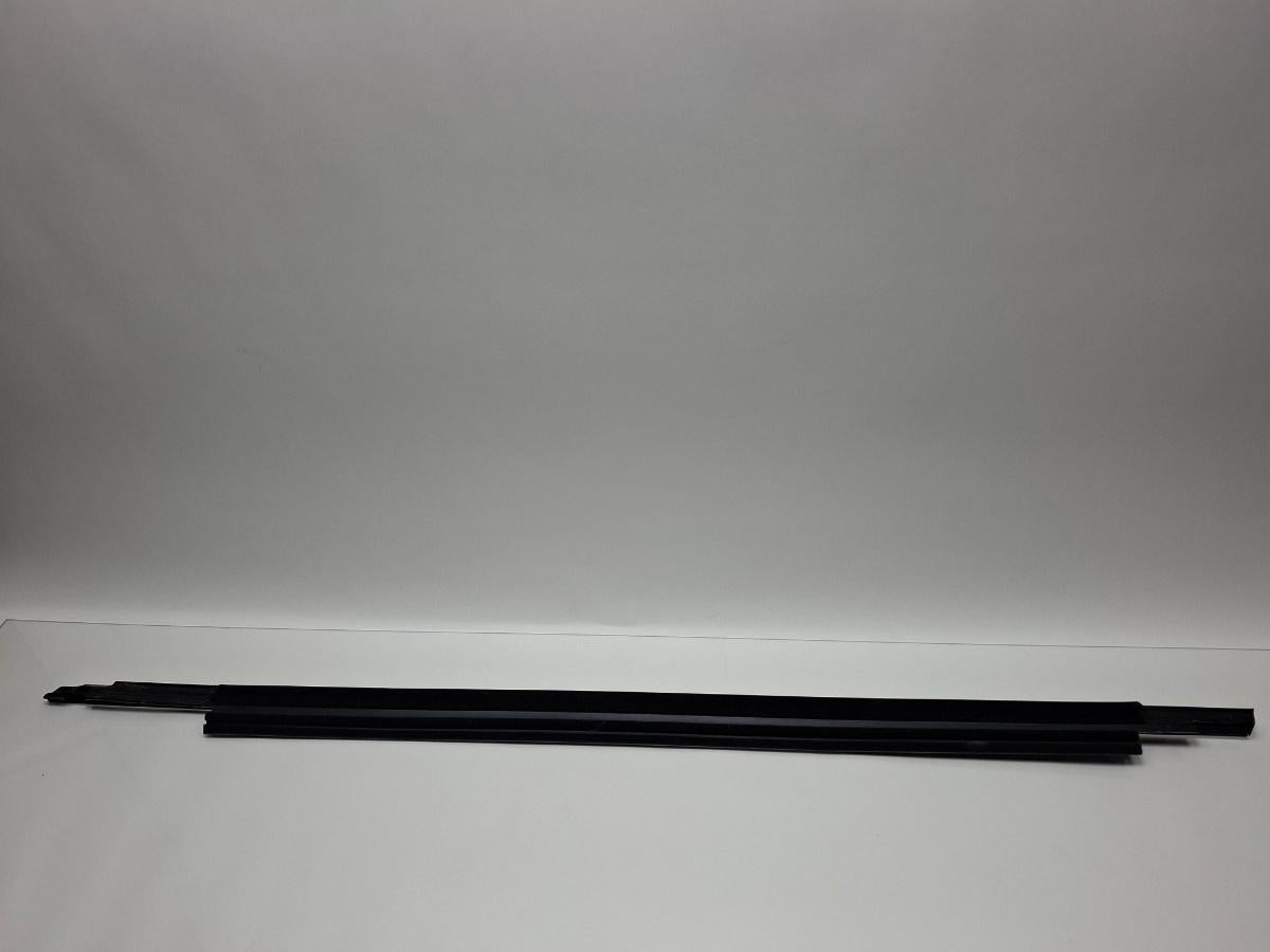 Perie geam cromat spate AUDI A3 Sportback 8VA, 8VF 2012 - > TDI CLHA 8V4853763/4