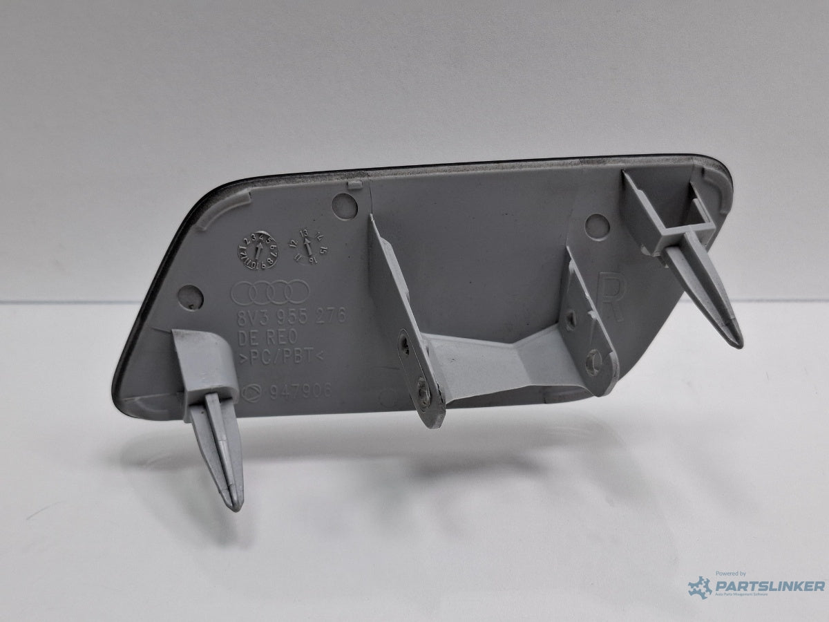 Capac duza spalator far dreapta AUDI A3 Sportback 8VA, 8VF 2012 - > TDI CLHA 8V3955276