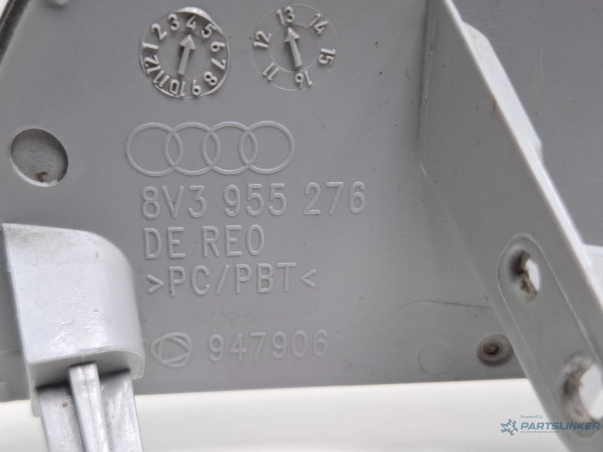 Capac duza spalator far dreapta AUDI A3 Sportback 8VA, 8VF 2012 - > TDI CLHA 8V3955276