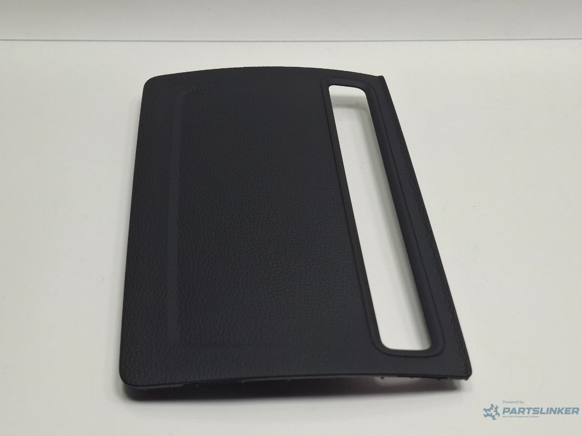 Ornament multimedia AUDI A3 Sportback 8VA, 8VF 2012 - > TDI CLHA 8V0857186D