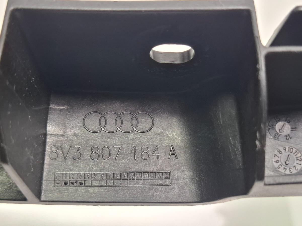 Suport bara dreapta fata AUDI A3 Sportback 8VA, 8VF 2012 - > TDI CLHA 8V3807184A