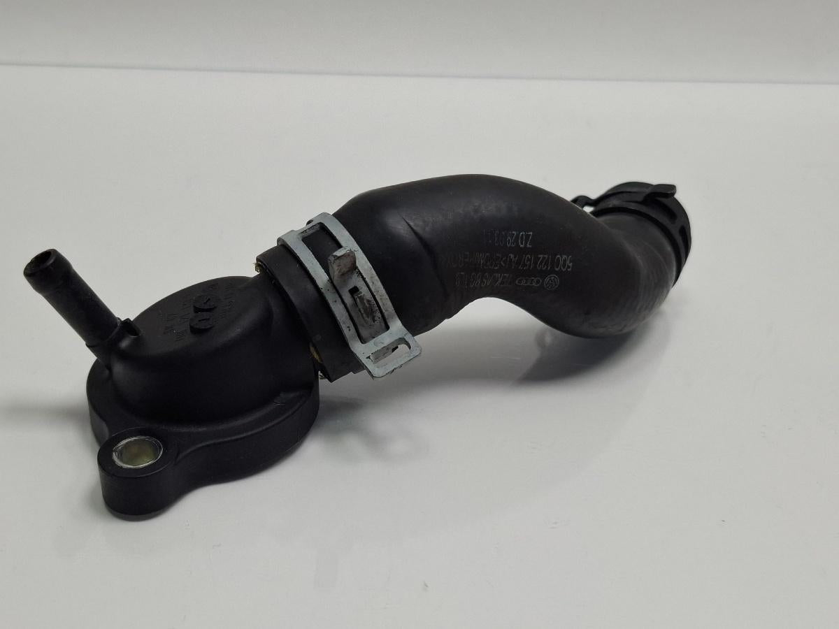 Furtun apa cu flansa AUDI A3 Sportback 8VA, 8VF 2012 - > TDI CLHA 5Q0122157AJ