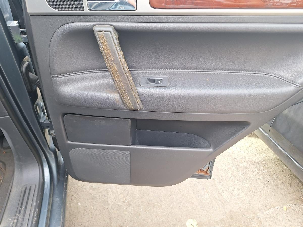 Tapiterie panou portiera spate dreapta VOLKSWAGEN TOUAREG 7LA, 7L6, 7L7 2002 - 2013