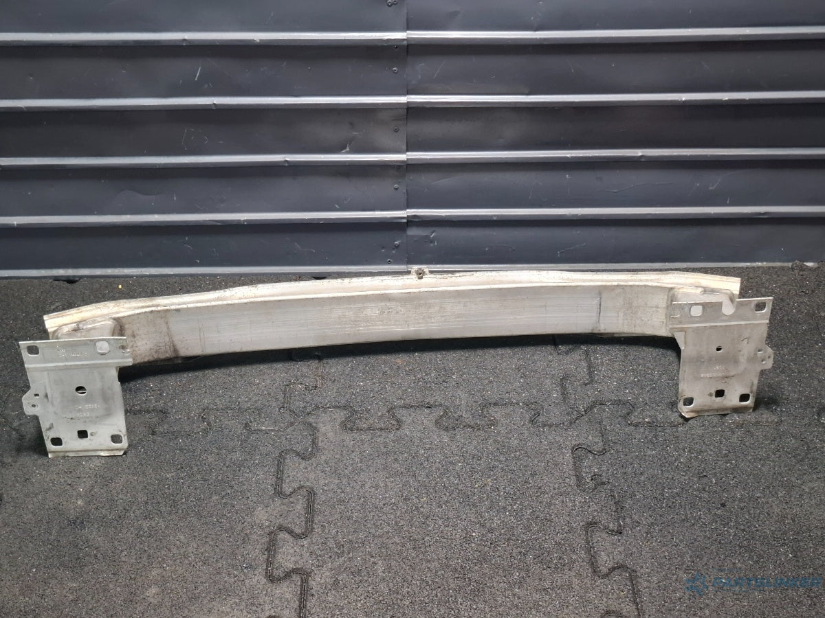 Armatura bara fata AUDI A3 Sportback 8VA, 8VF 2012 - > TDI CLHA 8V0807109B