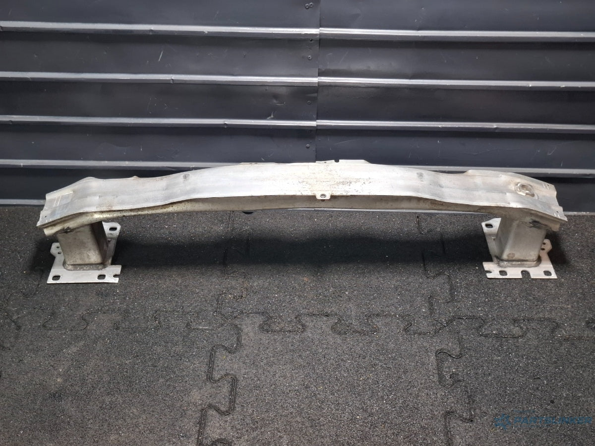 Armatura bara fata AUDI A3 Sportback 8VA, 8VF 2012 - > TDI CLHA 8V0807109B