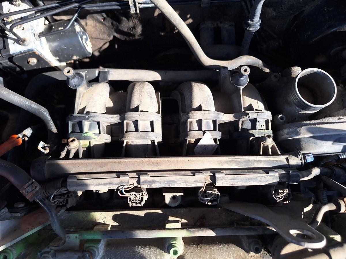 Set injectoare cu rampa combustibil SKODA FABIA 6Y2 1999 - 2008 16V AUA, BBY, BKY