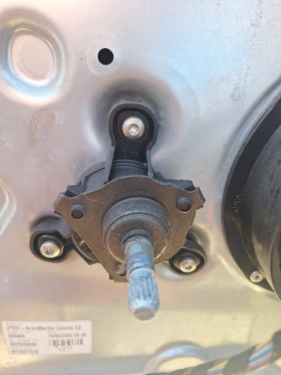 Mecanism macara geam actionare SKODA FABIA 6Y2 1999 - 2008 16V AUA, BBY, BKY