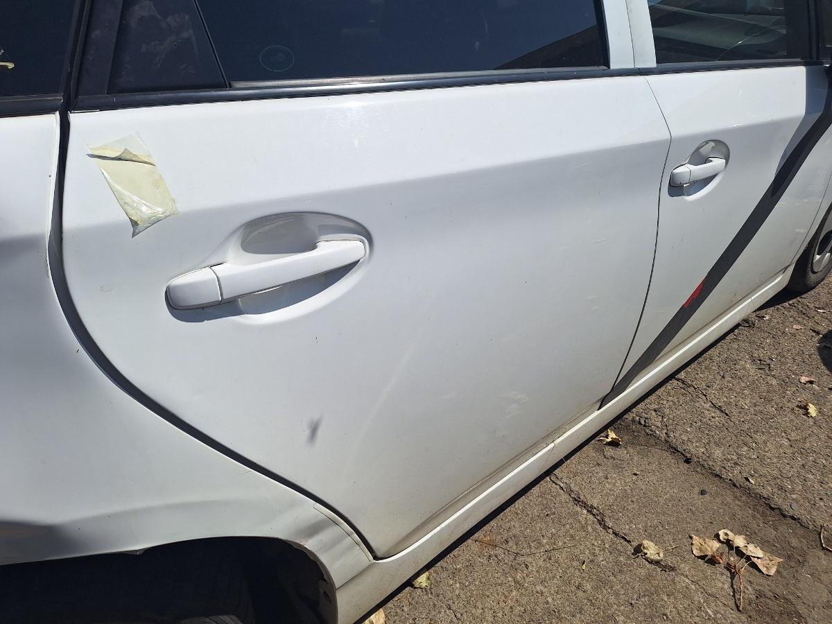 Usa portiera spate dreapta TOYOTA PRIUS _W3_ 2008 - 2015 , alb 040