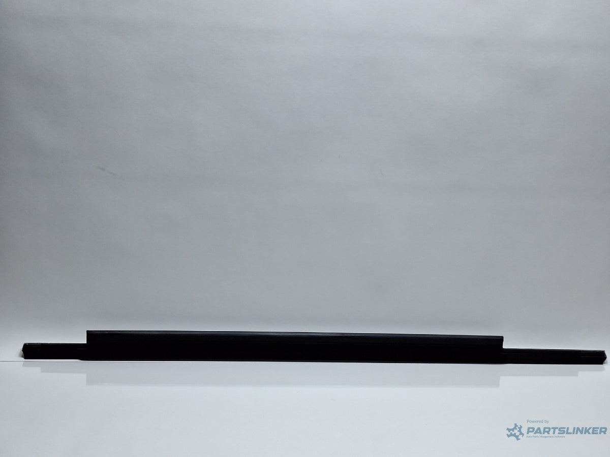 Ornament crom usa stanga spate AUDI A4 IV 8K2, B8 2007 - 2015 TDI CAGB, CJCB, CSUB 8K0853763H