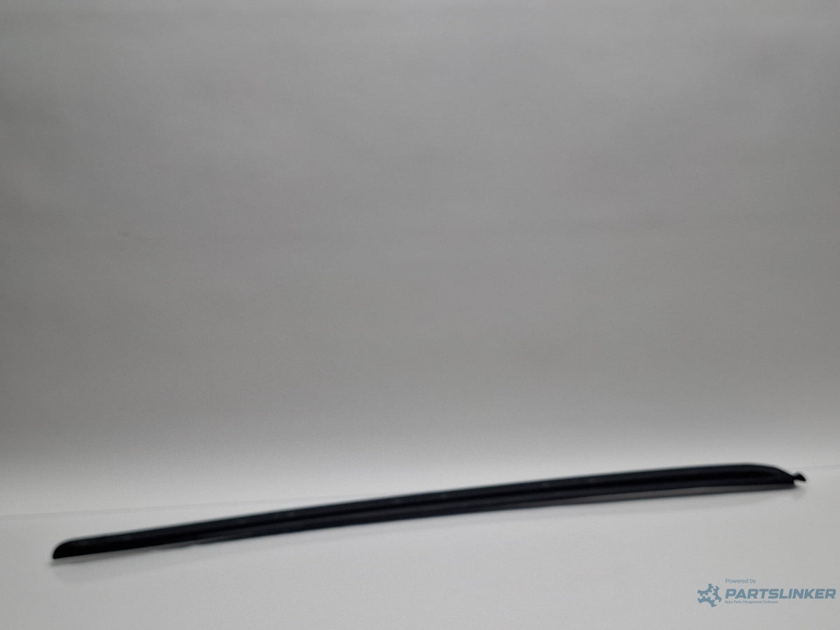 Cheder parbriz dreapta AUDI A4 IV 8K2, B8 2007 - 2015 TDI CAGB, CJCB, CSUB 8K0854328