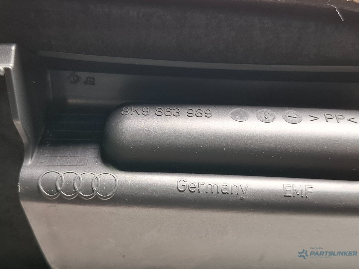 Capac panou capitonaj lateral portbagaj stanga AUDI A4 IV Avant 8K5, B8 2007 - 2015 8K9863989