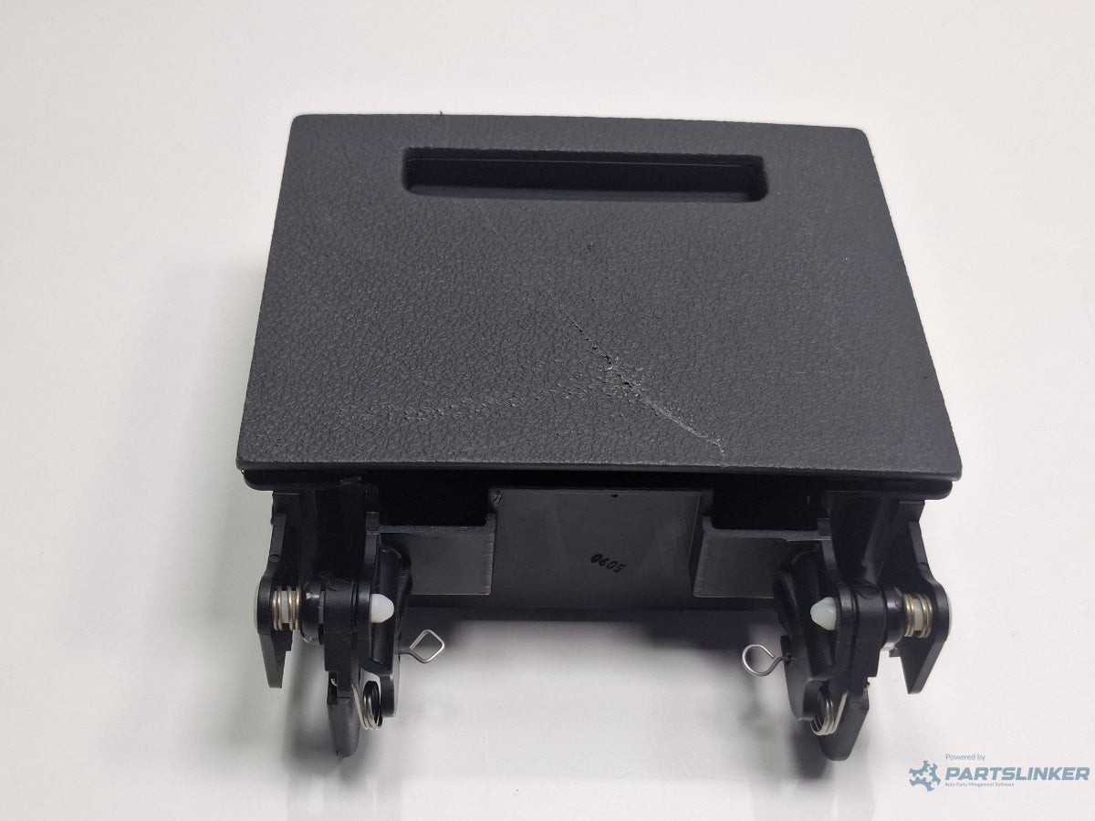 Suport pahare spate VOLKSWAGEN TOURAN 1T1, 1T2 2003 - 2010 TDI BKC, BLS, BXE 1T0862533C