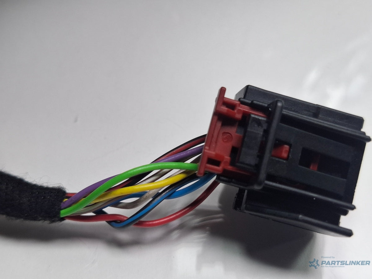 Oglinda dreapta VOLKSWAGEN GOLF VI 5K1_ 2008 - 2012 TDi BlueMotion CAYC 5K0867502CG , 5K0857934B