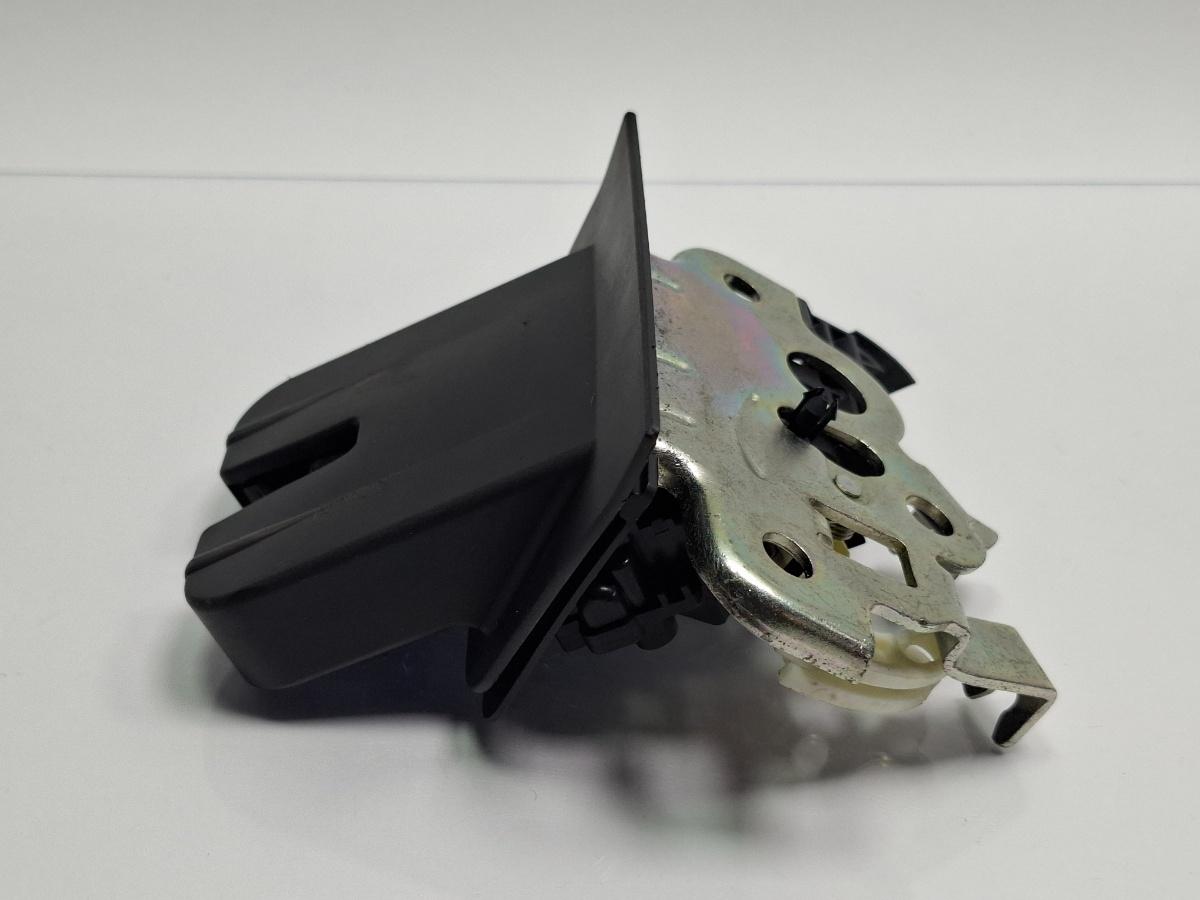 Broasca haion VOLKSWAGEN PASSAT 3G2 2014 - >, AUDI A4 IV 8K2, B8 2007 - 20152.0 TDI CAGB, CJCB, CSUB 3G0827503