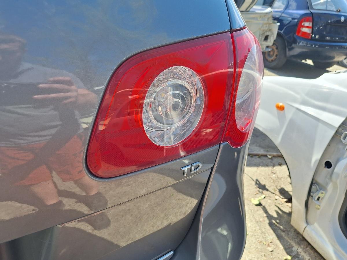 Stopuri hayon dreapta VOLKSWAGEN PASSAT Variant 3C5 2008 1.9 TDI BLS 77KW|105HP 2008