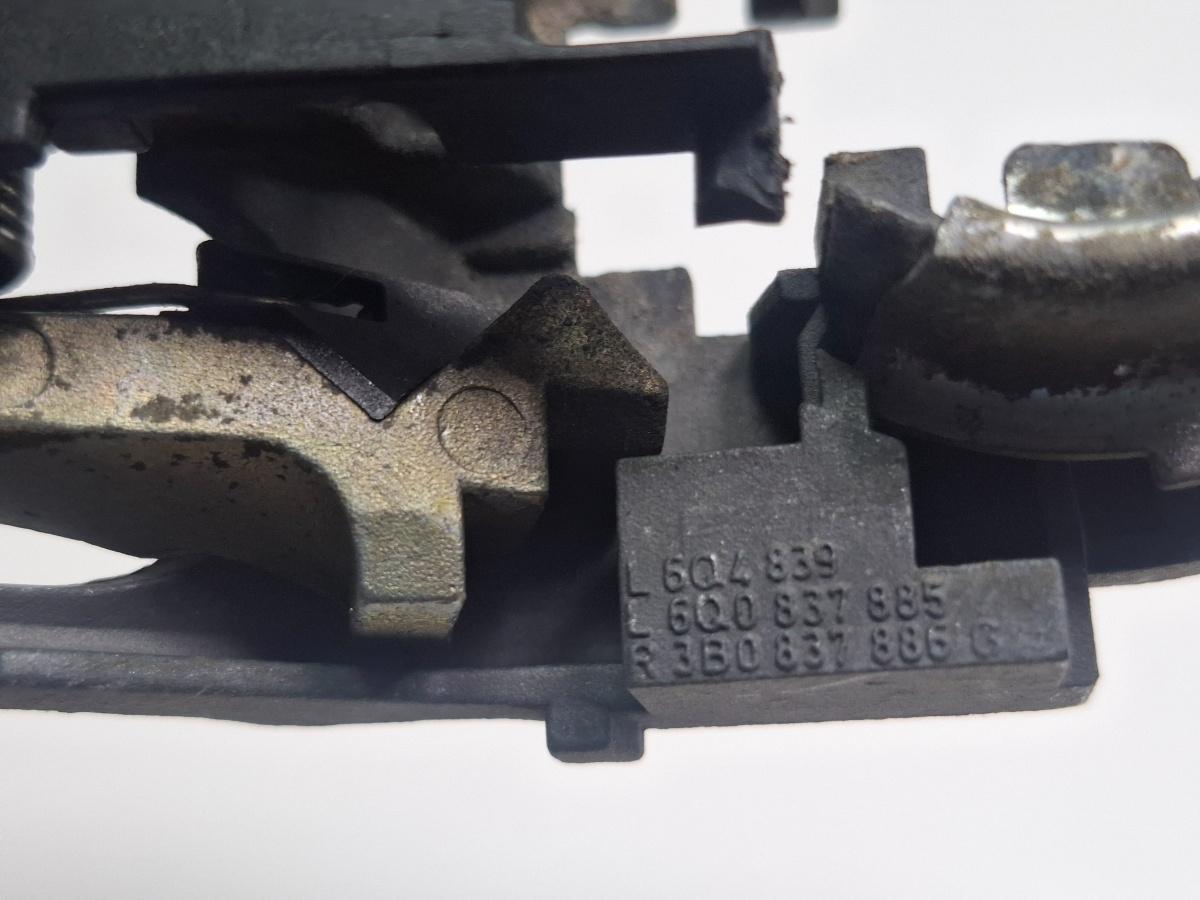 Suport maner usa dreapta fata SEAT CORDOBA III 6L2 2002 - 20091.4 TDI BMS, BNV 3B0837886