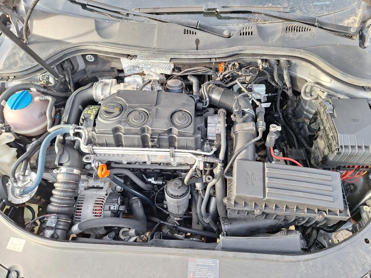 Dezmembrez VOLKSWAGEN PASSAT Variant 3C5 2008 1.9 TDI BLS 77KW|105HP