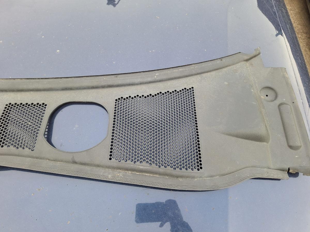 Deflector de aer capotă VOLKSWAGEN PASSAT 3B3 2000 1.9 TDI AWX 96KW|130HP 2000