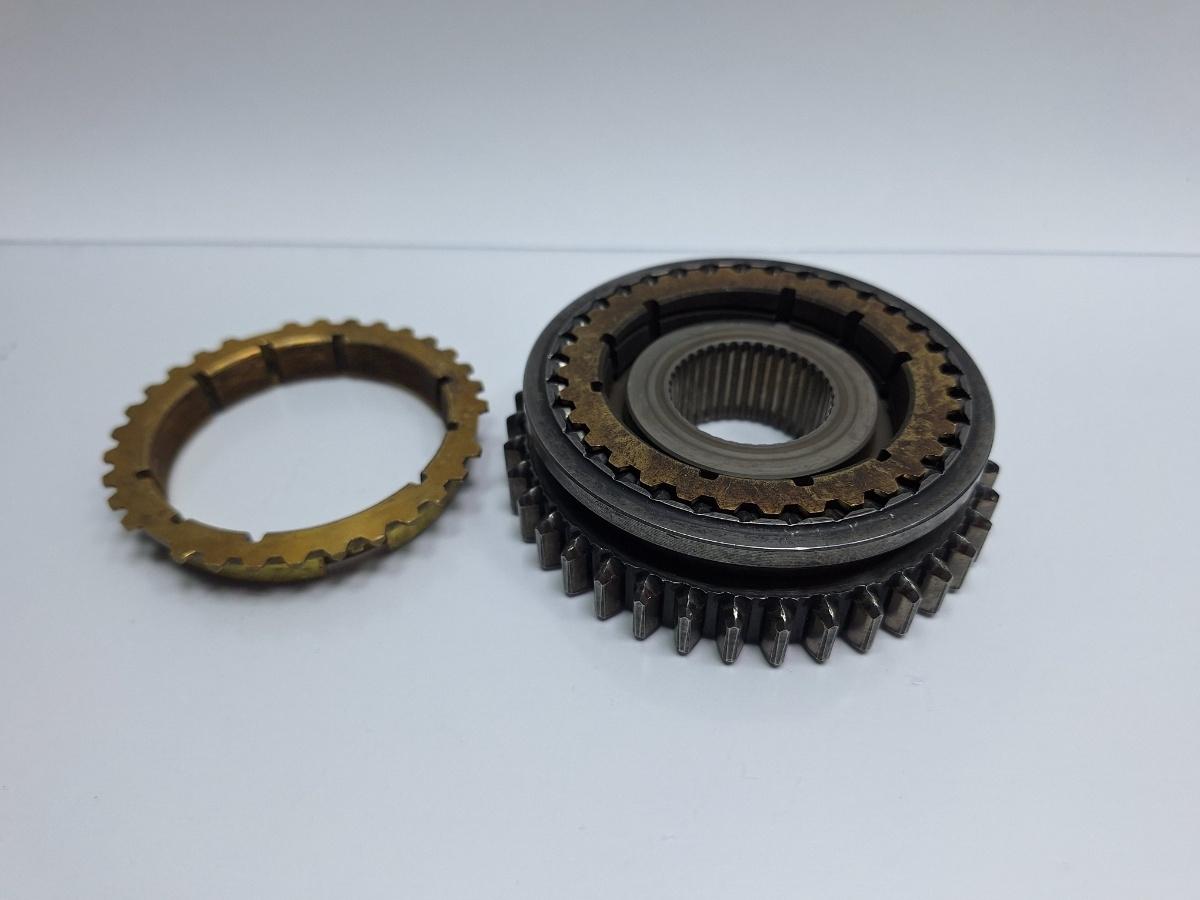 Corp sincronizat treapta 1/2 SKODA OCTAVIA 1U2 1996 - 2010 1.4 16V AXP, BCA 020311239E