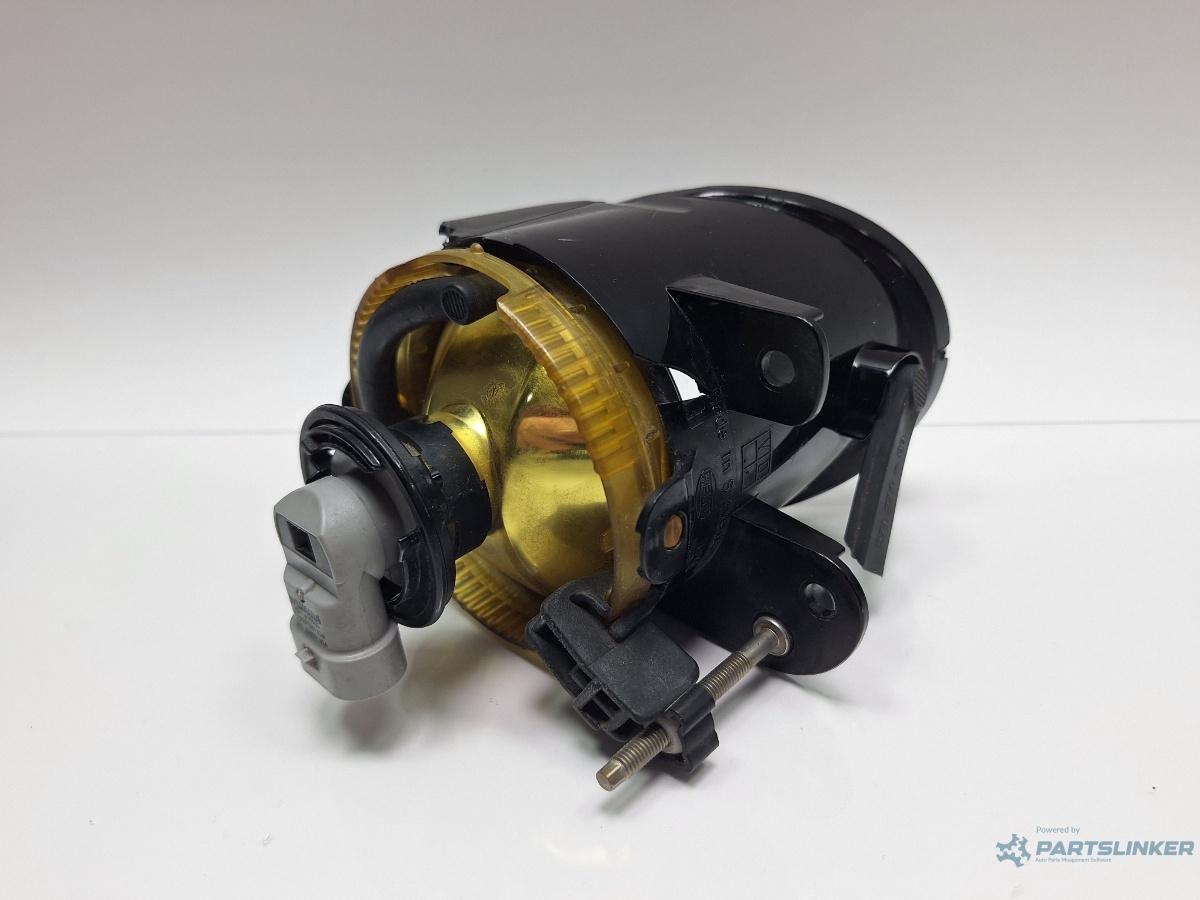 Proiector ceata stanga VOLKSWAGEN PASSAT Variant 3C5 2008 1.9 TDI BLS 77KW|105HP 2008