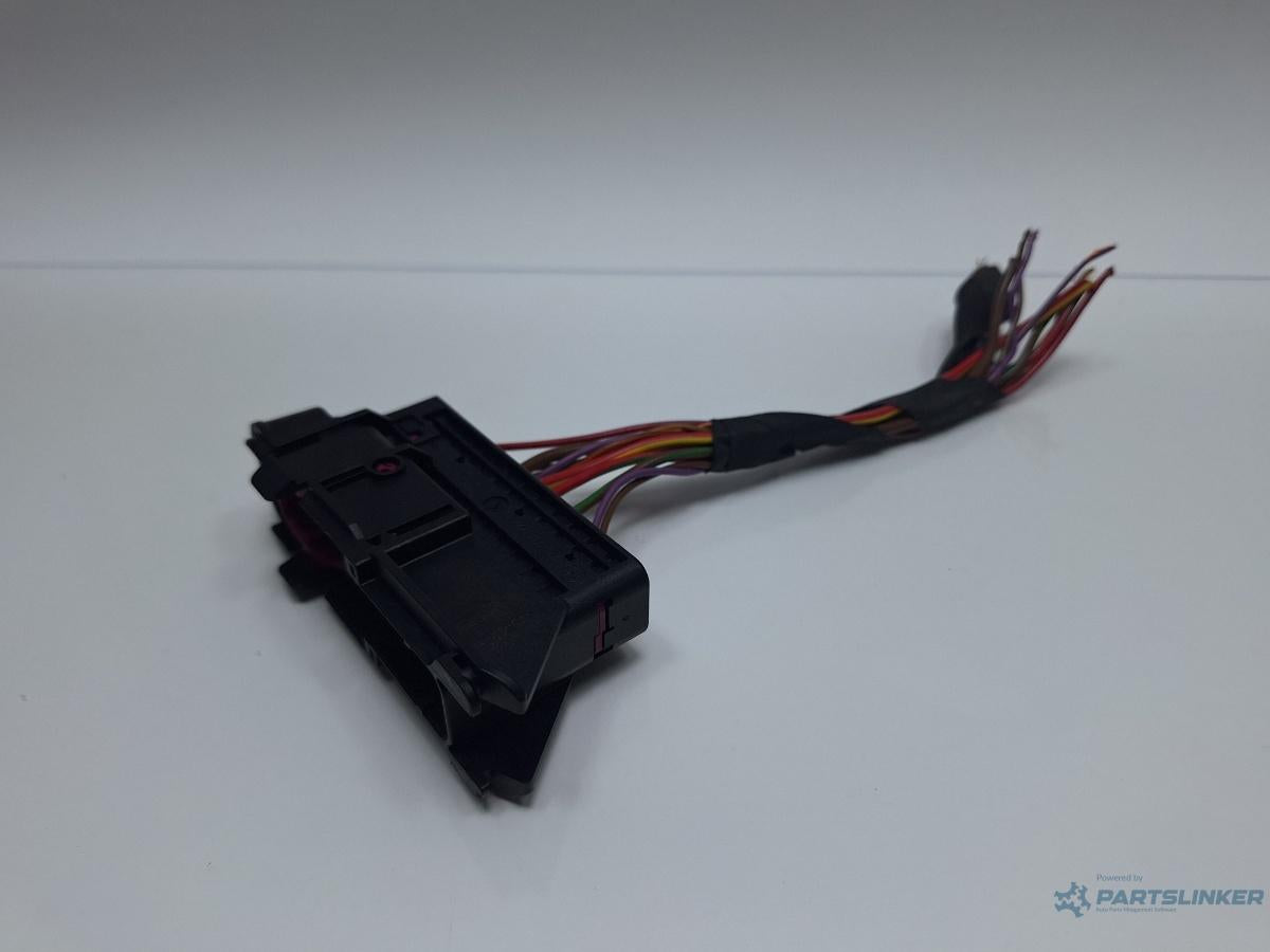 Mufa conector instalatie usa dreapta fata VOLKSWAGEN PASSAT Variant 3C5 2008 1.9 TDI BLS 77KW|105HP 2008