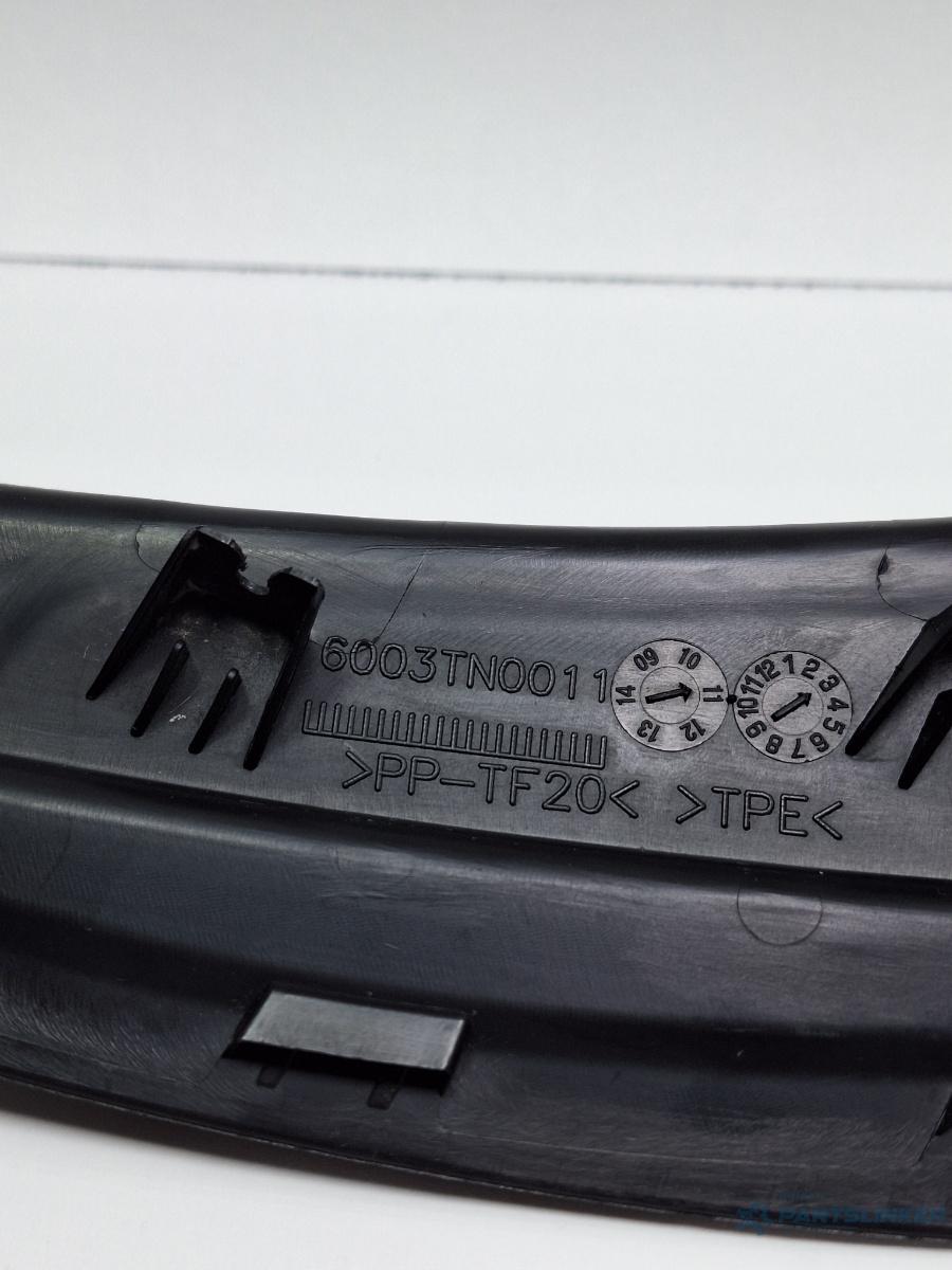 Ornament stop aripa stanga VOLKSWAGEN JETTA IV 162, 163, AV3, AV2 2012 1.6 TDI CAYC 77KW|105HP 2012