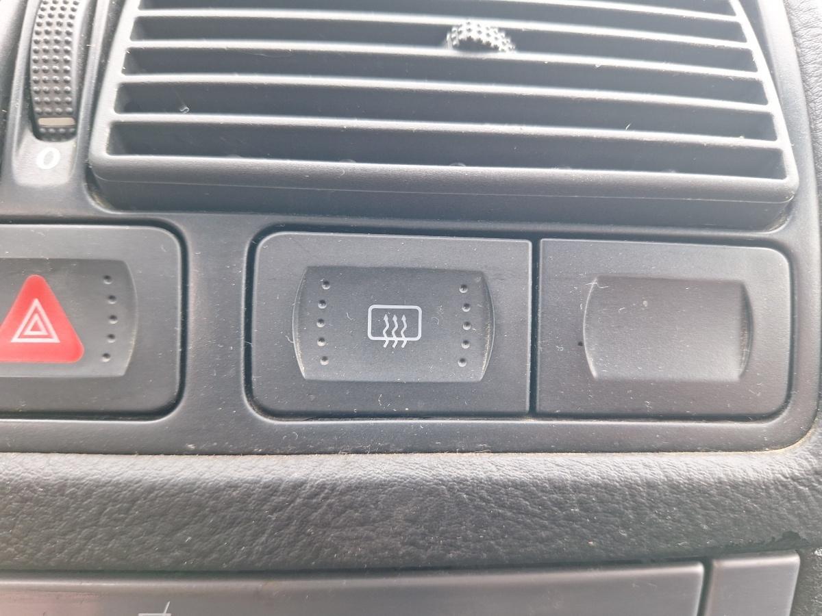 Comutator dezaburire luneta VOLKSWAGEN GOLF IV Variant 1J5 1999 - 2006