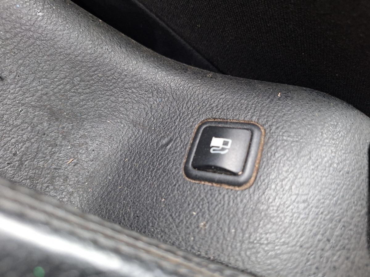 Buton deschidere usita rezervor VOLKSWAGEN GOLF IV Variant 1J5 1999 - 2006