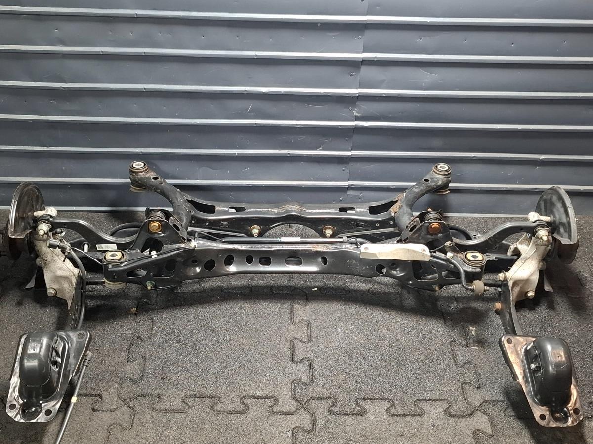 Punte spate VOLKSWAGEN PASSAT Variant 3G5 2014 - >2.0 TDI CRLB, DBGA, DFGA 3Q0505235
