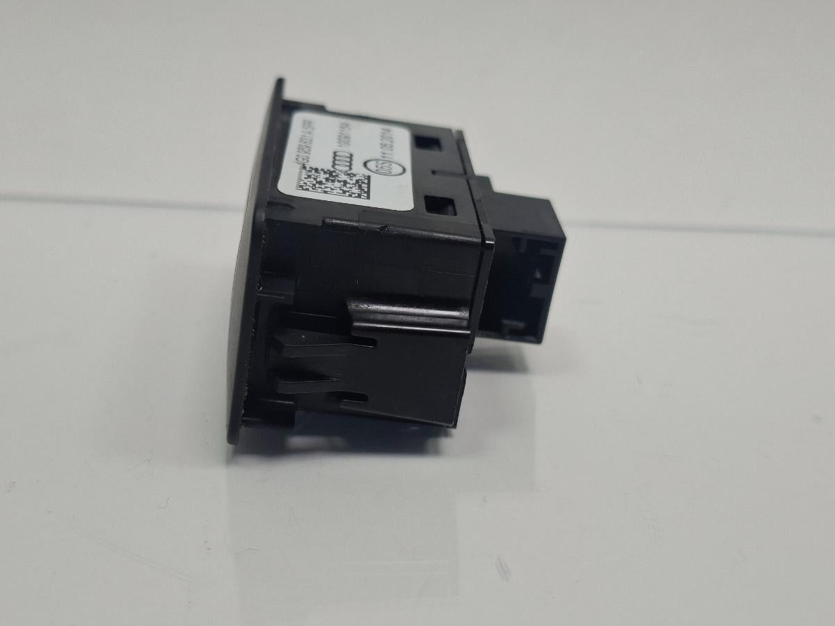 Buton deschidere haoin AUDI A4 IV Avant 8K5, B8 2011 2.0 TDI CAGA 105KW|143HP 2011