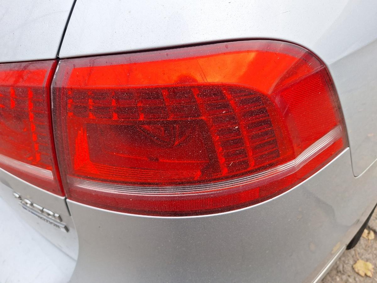 Lampa spate / Stop LED dreapta pe caroserie VOLKSWAGEN PASSAT 365 Variant / Kombi 2010 - 2014