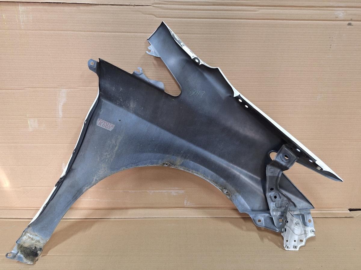 Aripa fata stanga TOYOTA PRIUS _W3_ 2008 - 2015 alb 040