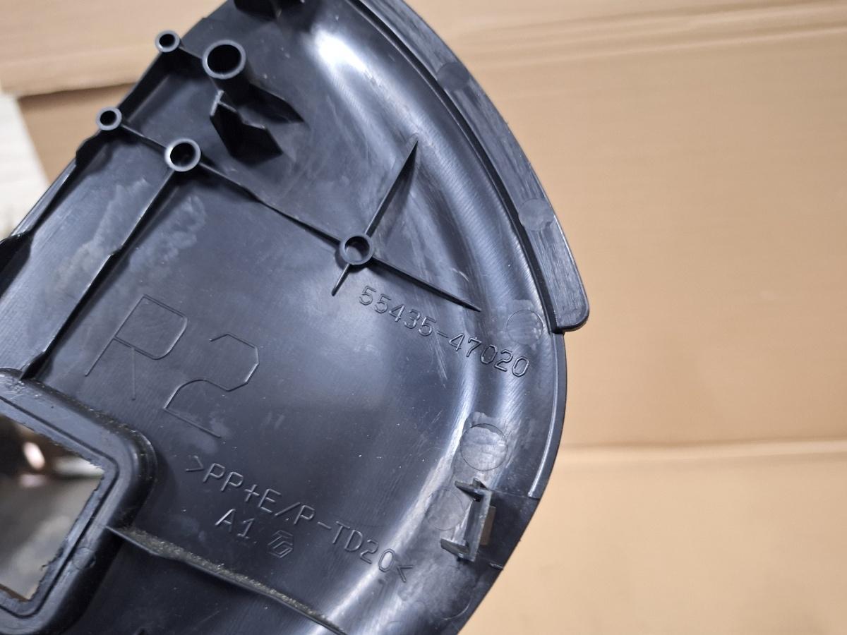 Ornament lateral consola centrala fata dreapta TOYOTA PRIUS _W3_ 2008 - >1.8 Hybrid 2ZR-FXE 55435-47020