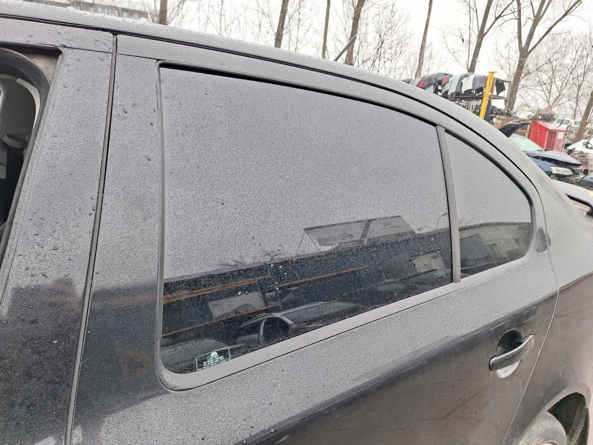 Geam portiera spate stanga SKODA OCTAVIA 1Z3 2004 - 2013