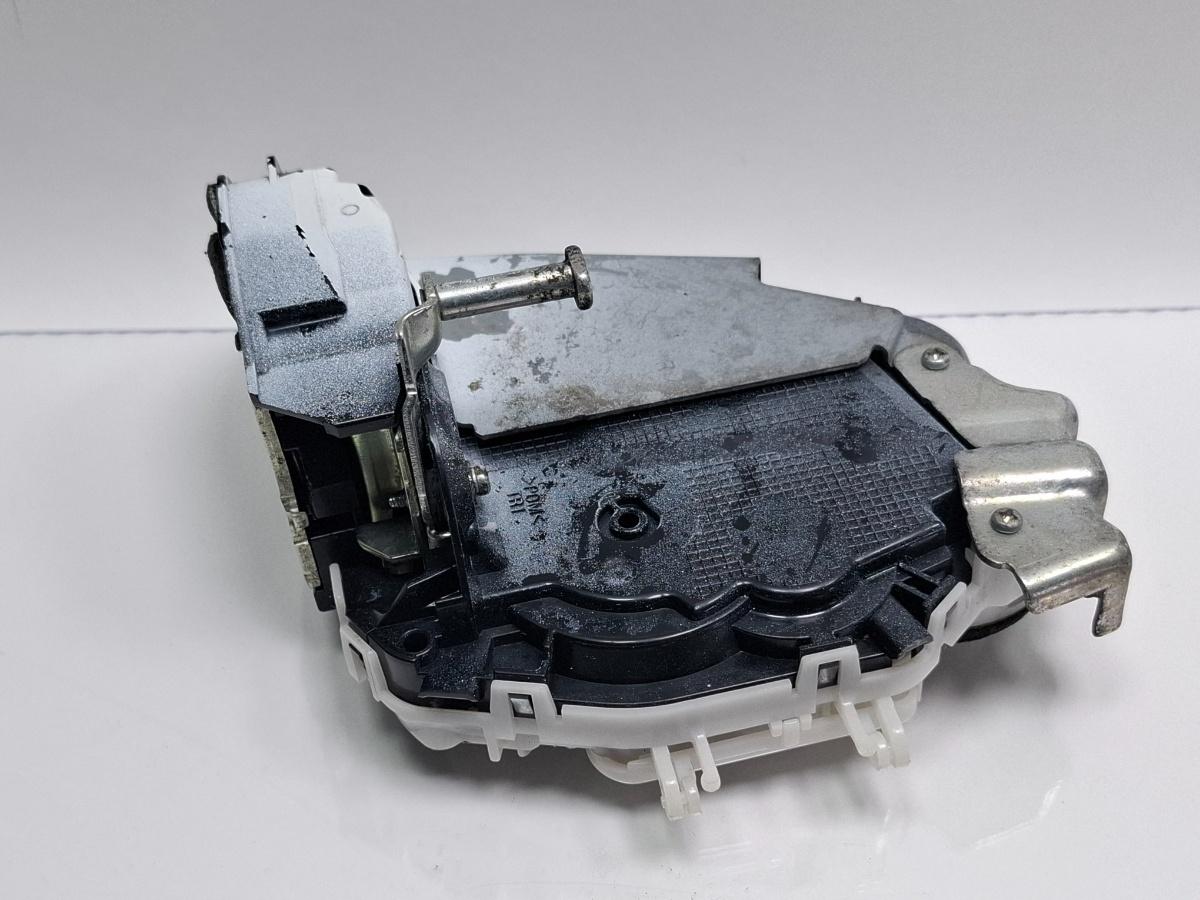 Broasca usa dreapta spate TOYOTA PRIUS _W3_ 2008 - >1.8 Hybrid 2ZR-FXE 6905047090