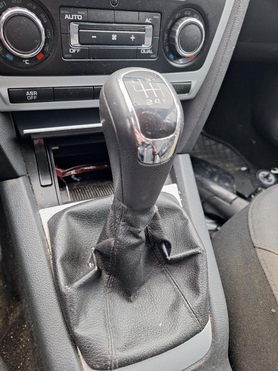 Nuca/manson schimbator de viteze SKODA OCTAVIA 1Z3 2004 - 20132.0 TDI 16V BKD, CFHC, CLCB