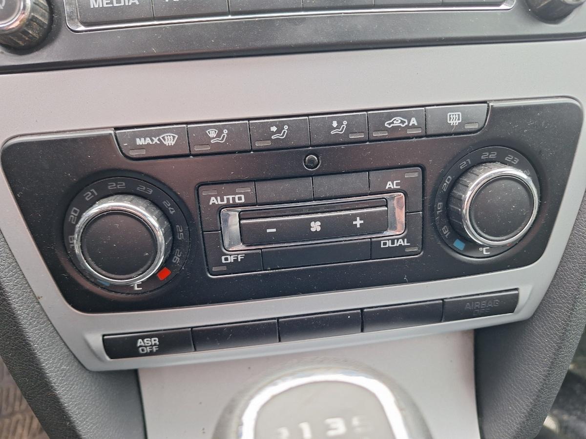 Panou Clima SKODA OCTAVIA 1Z3 2009 - 2013