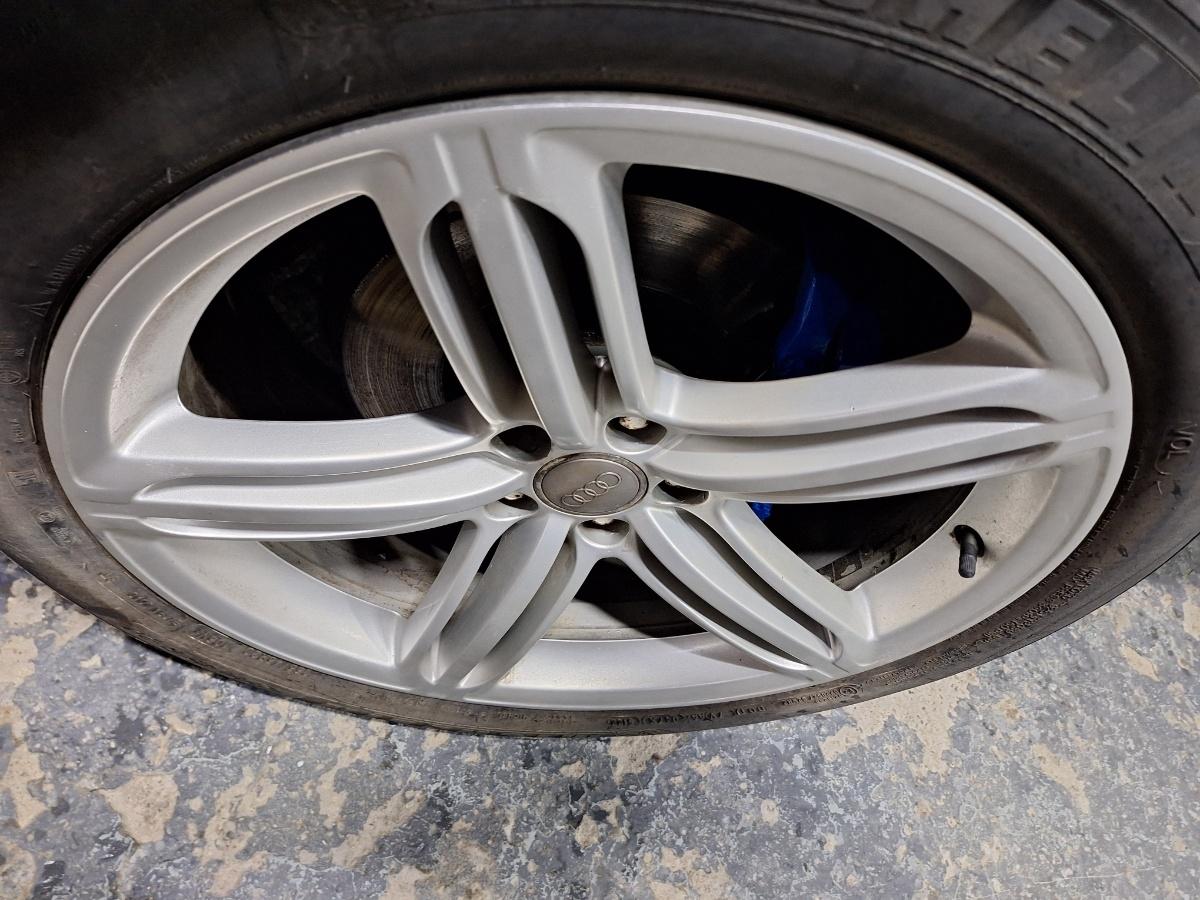 JantA din aliaj R20 AUDI Q5 8RB 2011 2.0 TDI quattro CGLB 125KW|170HP 2011